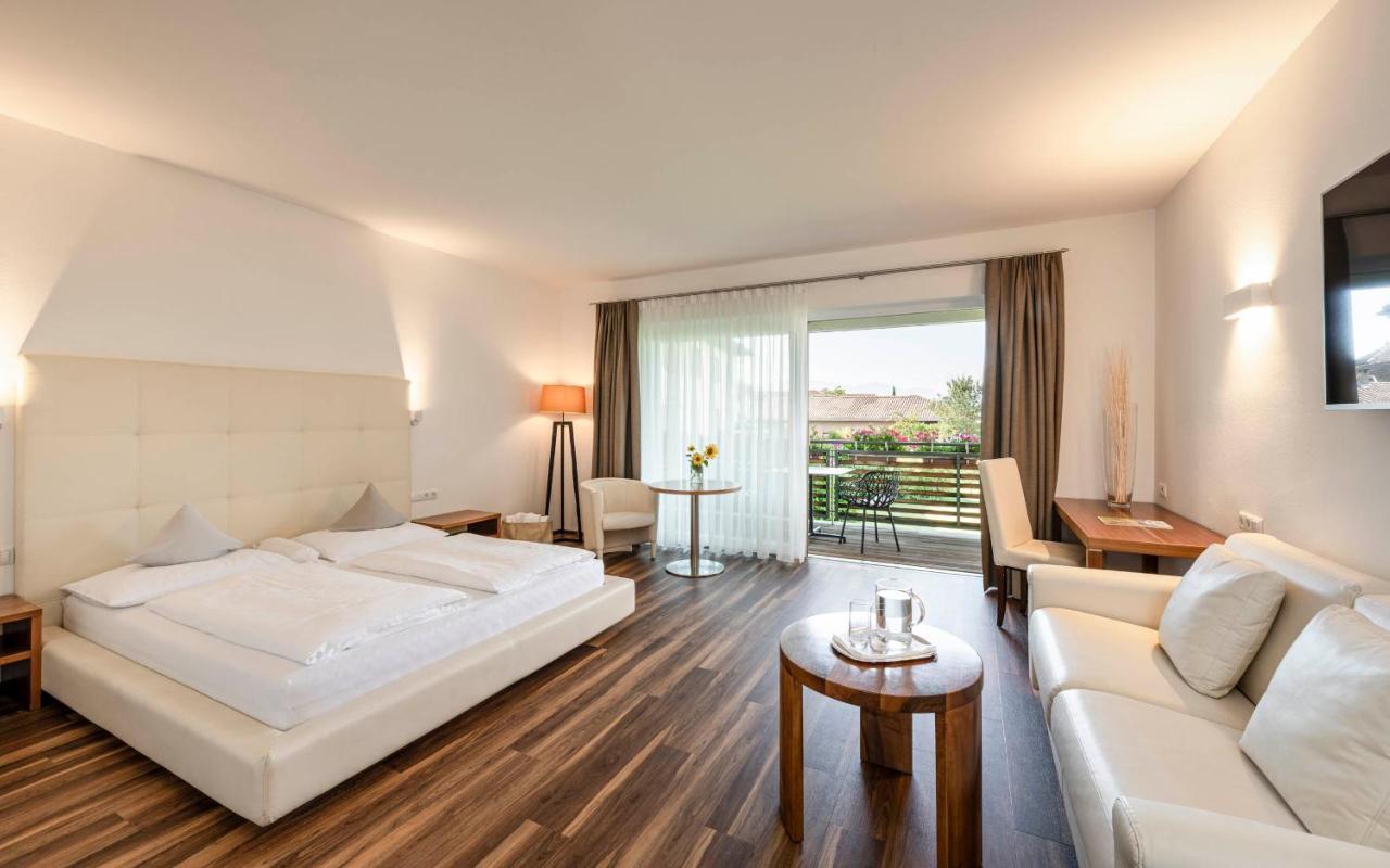 Hotel Mandelhof ***S Eppan an der Weinstraße Buitenkant foto